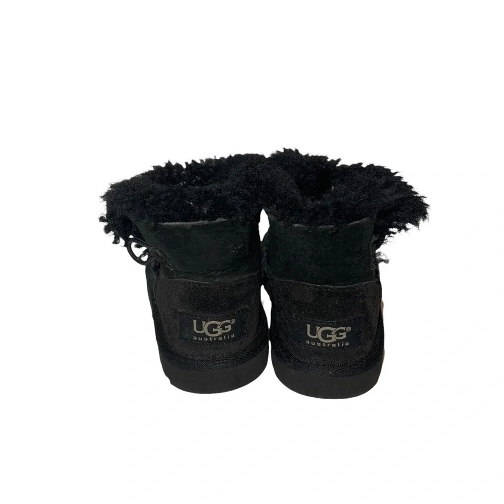 UGG Girl Shoes Size 8